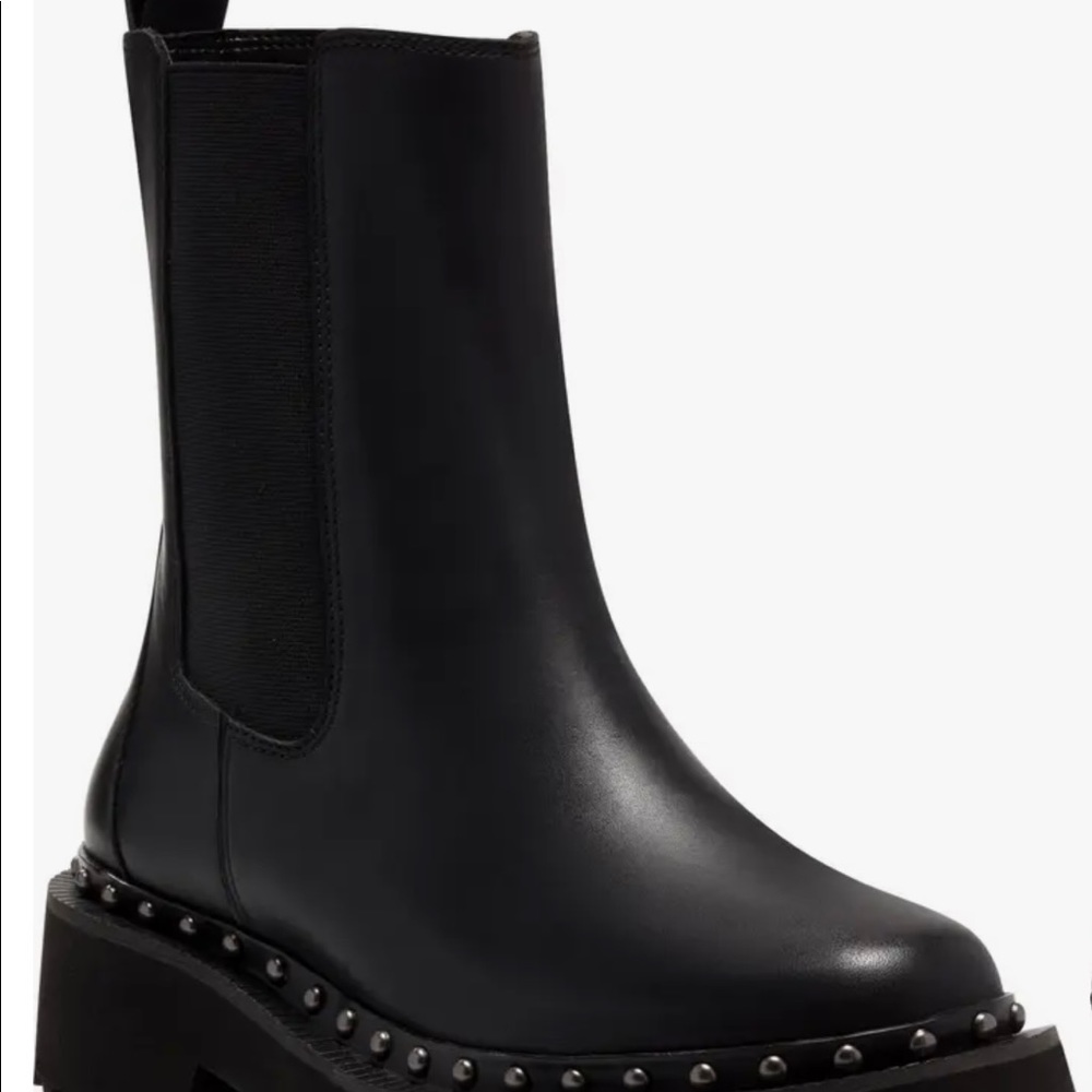 Vince Camuto Meendey Chelsea Boot 8.5